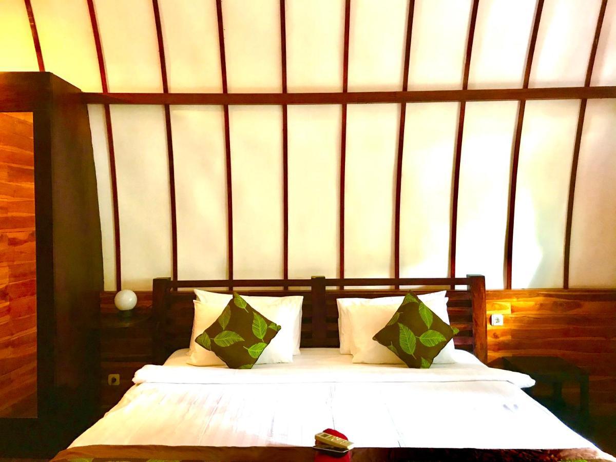 Cotton Tree Cottages Gili Trawangan Esterno foto