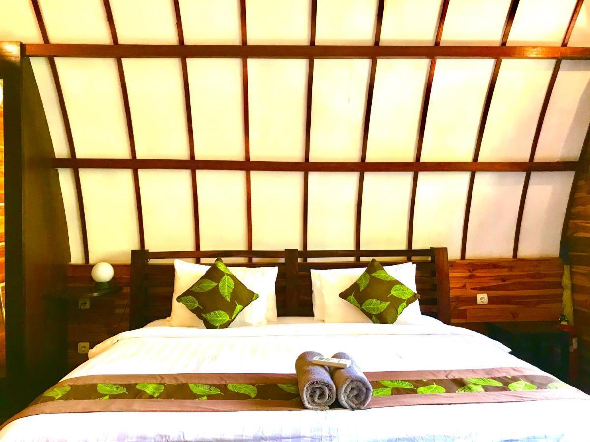 Cotton Tree Cottages Gili Trawangan Esterno foto