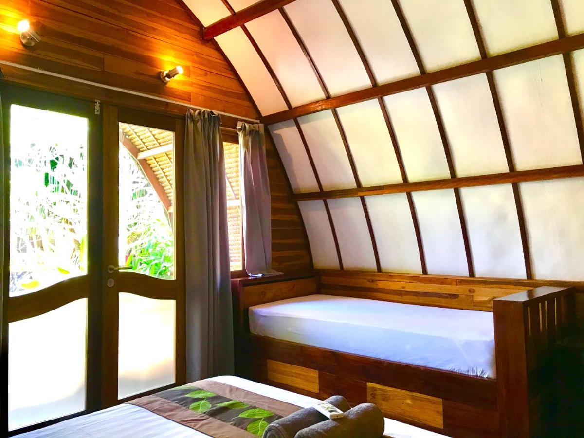 Cotton Tree Cottages Gili Trawangan Esterno foto