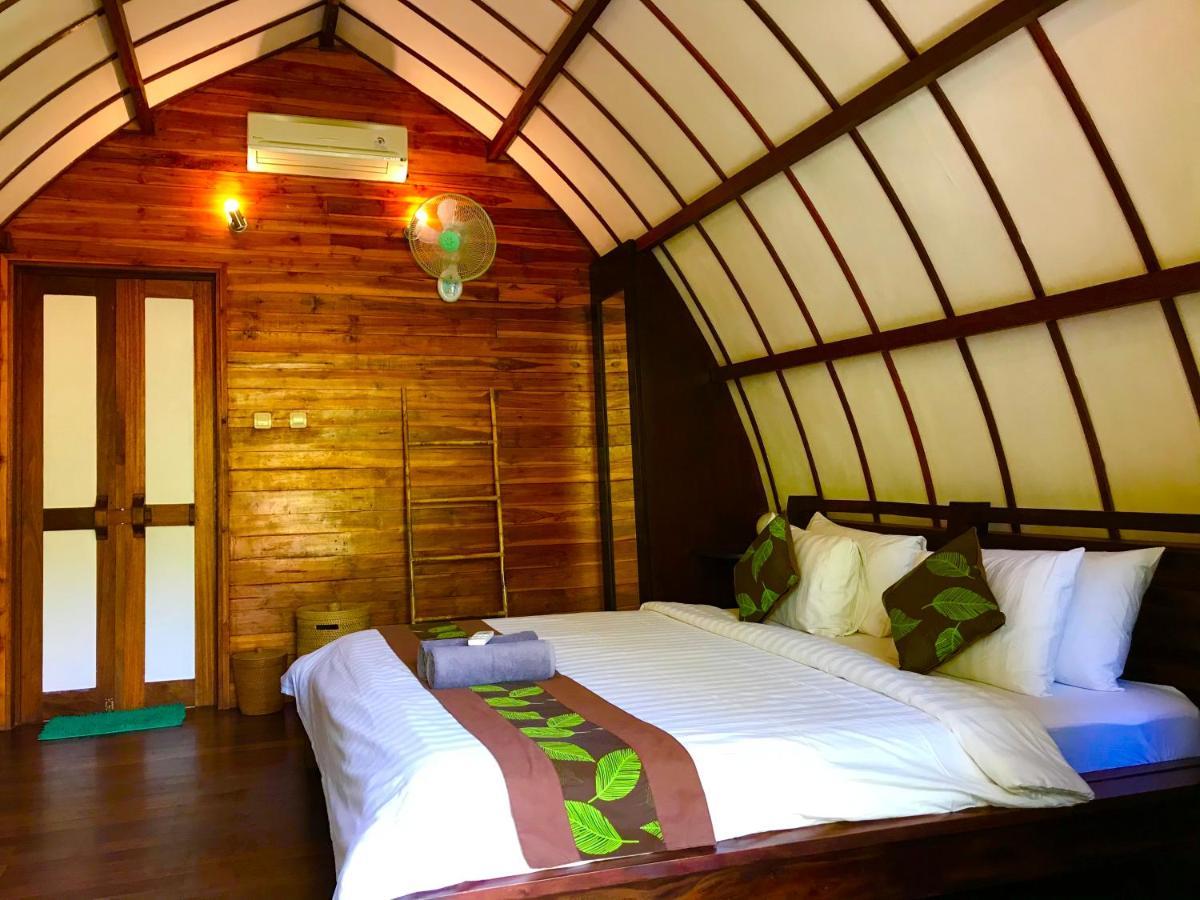 Cotton Tree Cottages Gili Trawangan Esterno foto