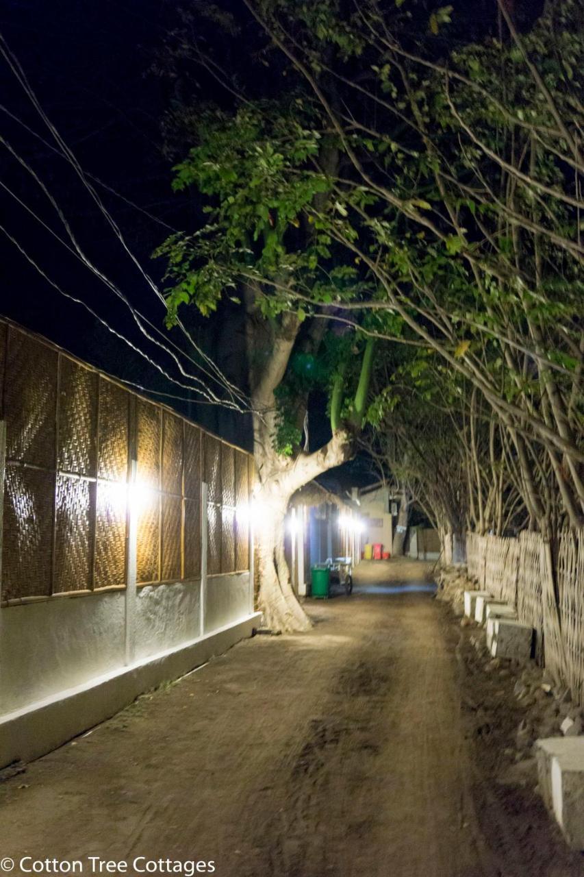 Cotton Tree Cottages Gili Trawangan Esterno foto